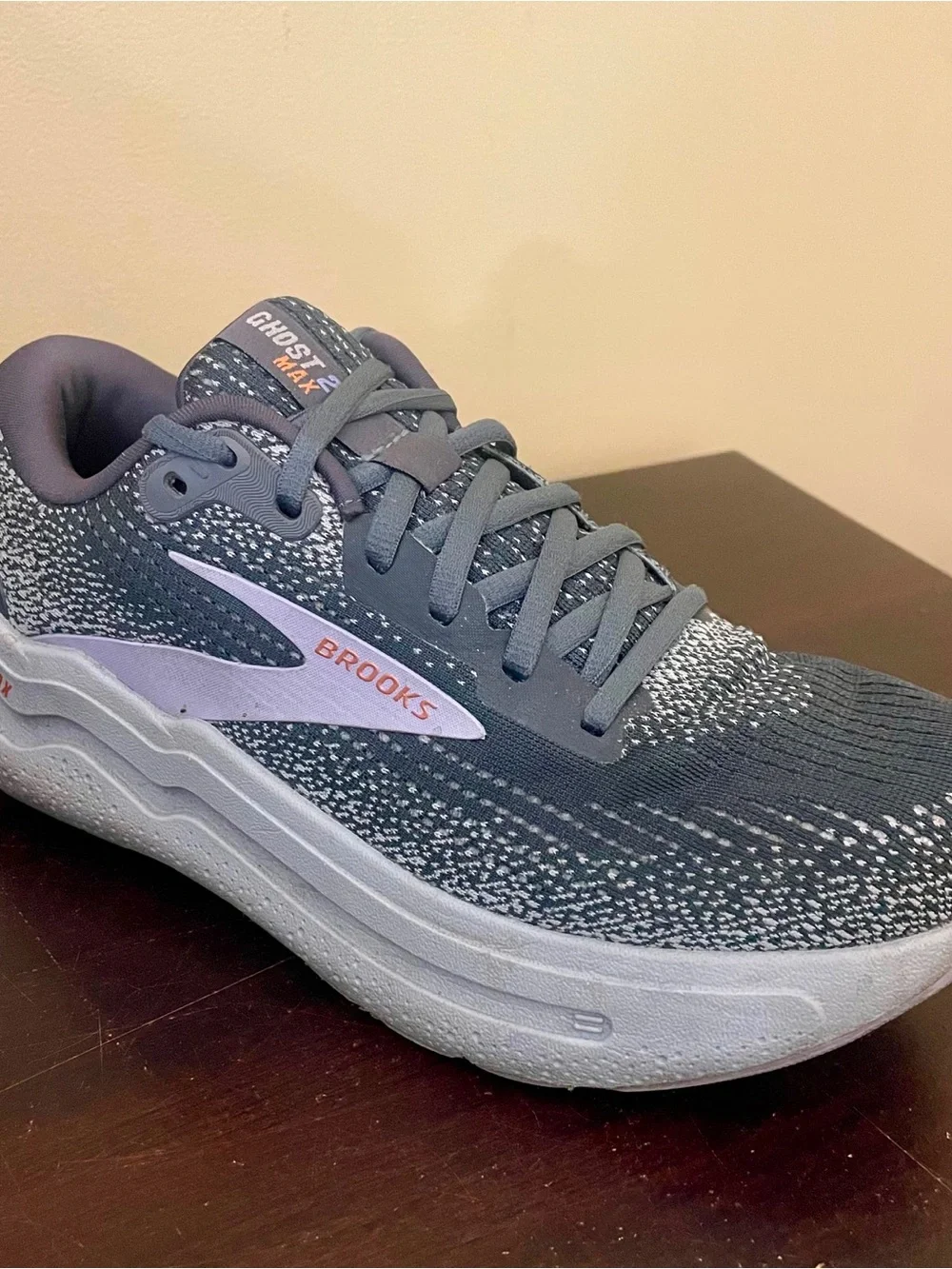 Brooks Ghost Max 2 Womens Running Shoes Ebony Grey Lilac 1204201B005 Size 8